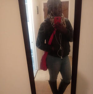 Meet your Posher, Beatrice